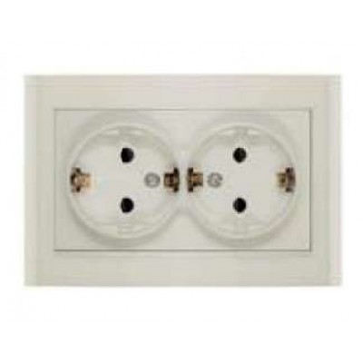 Розетка 2-м СП Бриллиант 16А IP20 с заземл. защ. шторки сл. кость UNIVersal 7948769 Розетка 2-м СП Бриллиант 16А IP20 с заземл. защ. шторки сл. кость UNIVersal 7948769