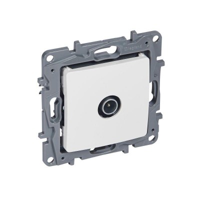 Розетка телевизионная TV СП Etika 2дБ 0-2400МГц с топологией "звезда" механизм бел. IEK 672251 Розетка телевизионная TV СП Etika 2дБ 0-2400МГц с топологией "звезда" механизм бел. IEK 672251