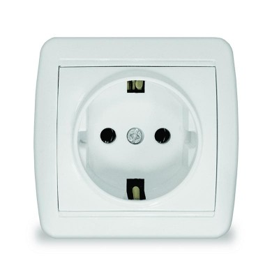 Розетка 1-м ОП Клио 16А IP44 с заземл. бел. UNIVersal К2228 Розетка 1-м ОП Клио 16А IP44 с заземл. бел. UNIVersal К2228