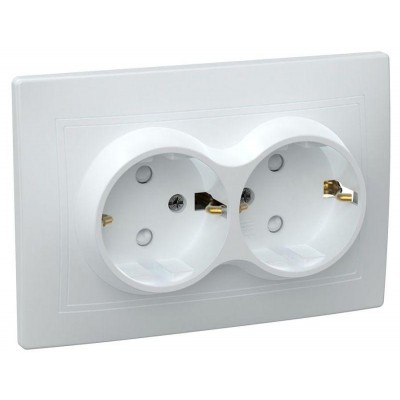 Розетка 2-м СП Кварта РСш12-3-КБ 16А IP20 с заземл. защ. шторки бел. IEK ERK21-K01-16-DM Розетка 2-м СП Кварта РСш12-3-КБ 16А IP20 с заземл. защ. шторки бел. IEK ERK21-K01-16-DM