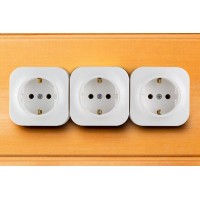 Розетка 1-м ОП Quteo 16А IP20 2P+E с заземл. без защ. шторок бел. Leg 782211