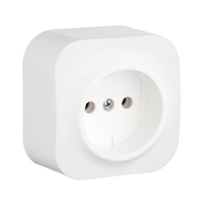 Розетка 1-м ОП Quteo 16А IP20 2P без заземл. без защ. шторок бел. IEK 782210 Розетка 1-м ОП Quteo 16А IP20 2P без заземл. без защ. шторок бел. IEK 782210