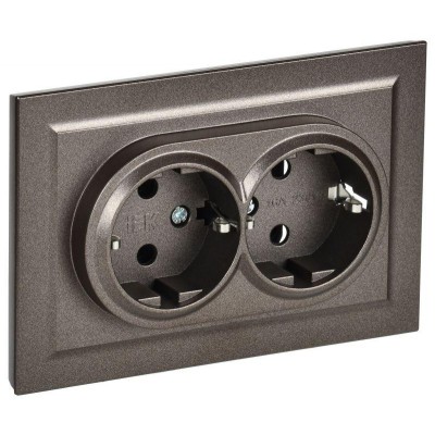 Розетка 2-м СП BRITE РС12-3-БрТБ 16А в сборе с заземл. без защ. шторок бронза IEK BR-R21-16-K45-F Розетка 2-м СП BRITE РС12-3-БрТБ 16А в сборе с заземл. без защ. шторок бронза IEK BR-R21-16-K45-F