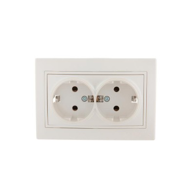 Розетка 2-м СП Mira 16А IP20 с заземл. со вставкой керамика жемчуж./бел. перламутр. LEZARD 701-3030-127 Розетка 2-м СП Mira 16А IP20 с заземл. со вставкой керамика жемчуж./бел. перламутр. LEZARD 701-3030-127