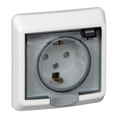 Розетка 1-м СП Этюд 16А IP44 250В с заземл. защ. шторки бел. SE PC16-044B Розетка 1-м СП Этюд 16А IP44 250В с заземл. защ. шторки бел. SE PC16-044B